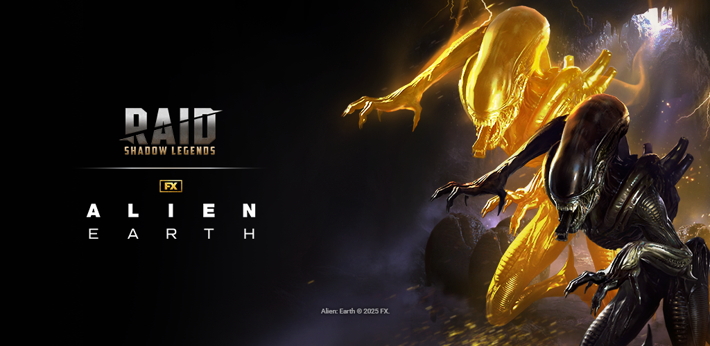 An image of the Xenomorph and an Awakened version of the Xenomorph in RAID: Shadow Legends